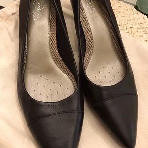 Easy Spirit Causal Heels